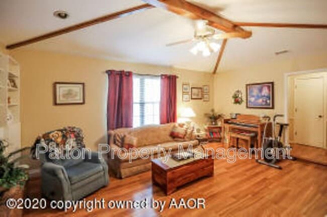 Building Photo - 1029 Trinchera Dr