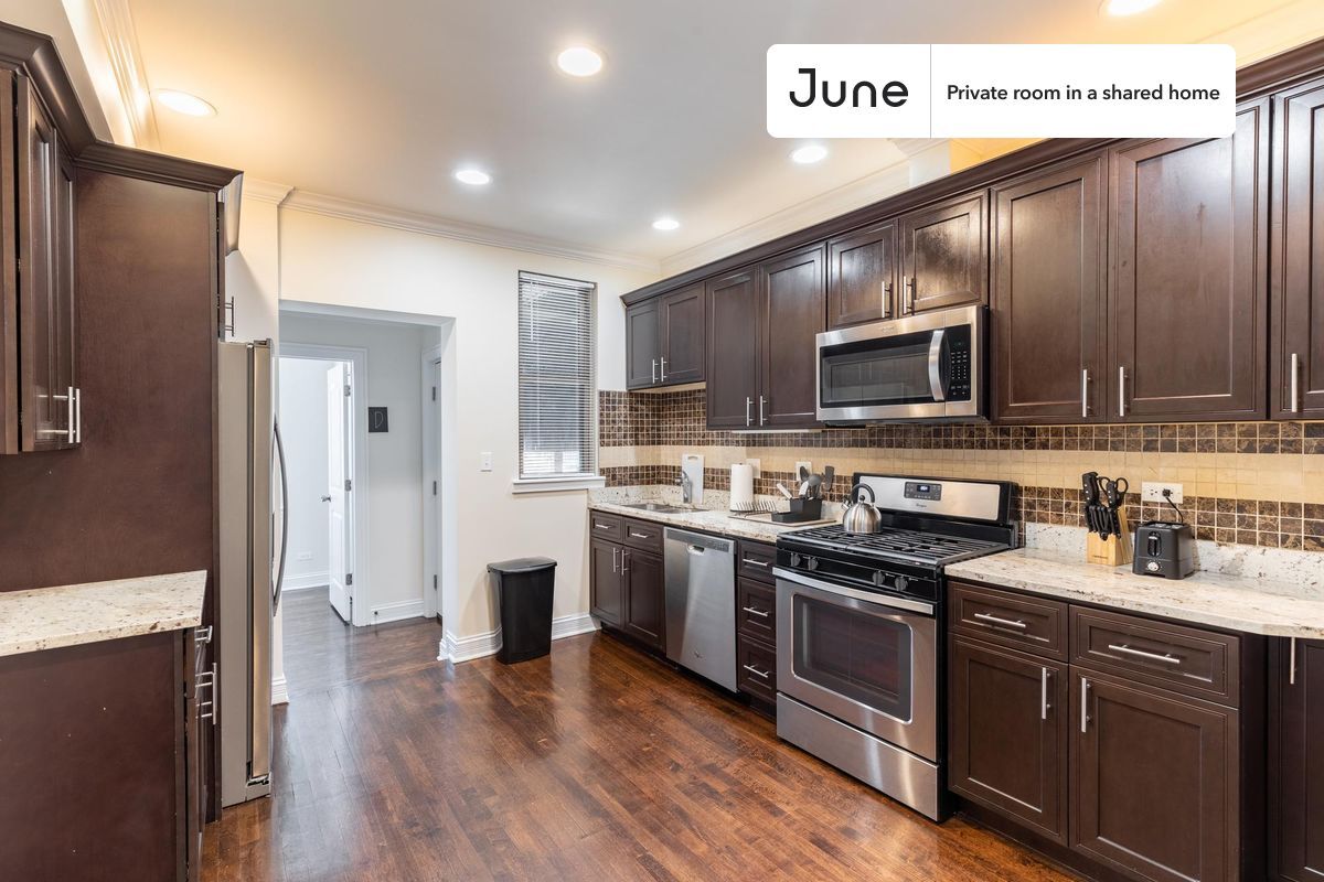 Building Photo - Room in Shared 4 bed/2 bath home