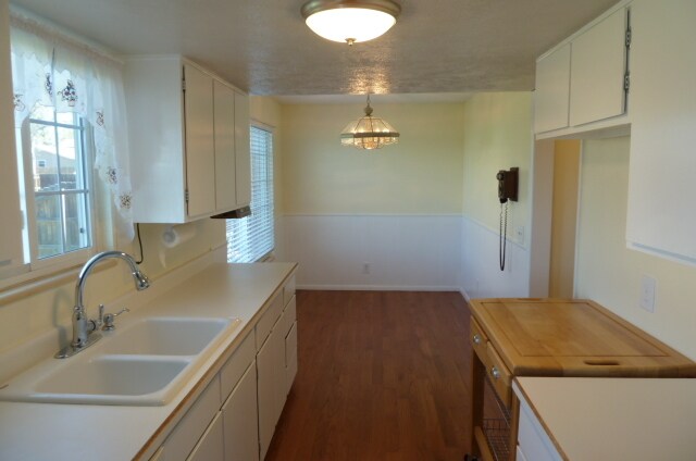 Newer Stove and Dishwasher. - 8205 Ingalls Cir