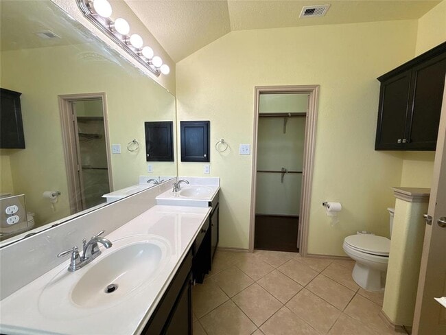 Building Photo - 21214 Colton Cove Dr
