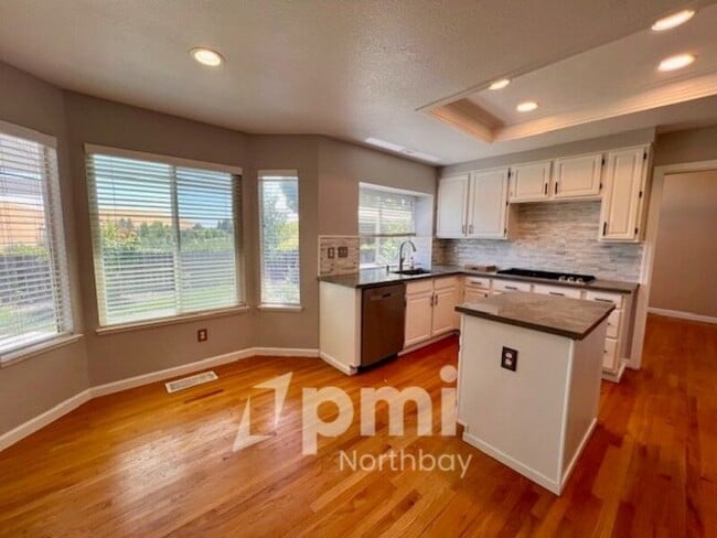 Building Photo - 3137 Sonoma Valley Dr
