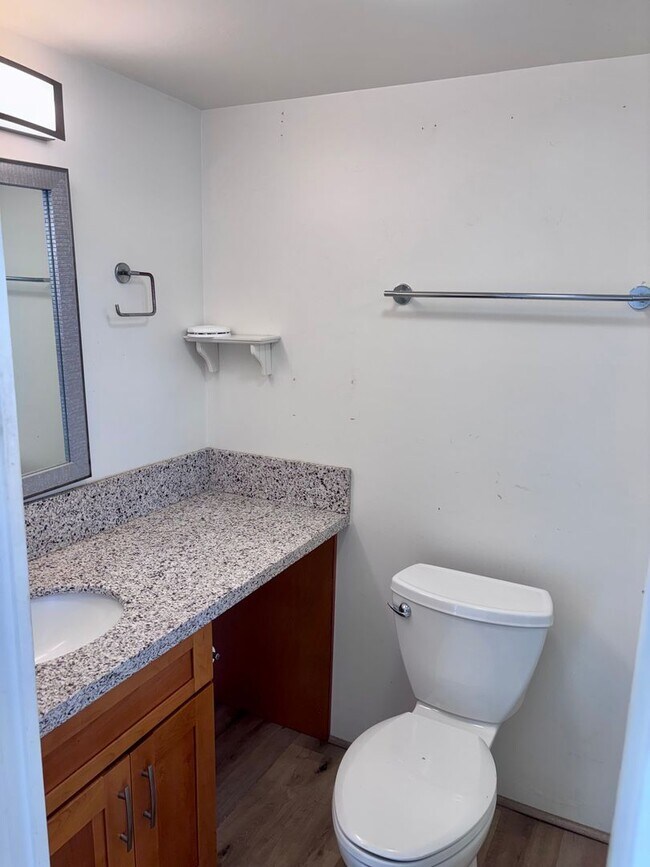 Building Photo - For Rent | A 3 Bedroom, 3 Bathroom, with 1 Assigned Parking Stall at Waipuna