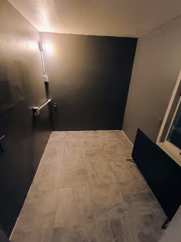 Building Photo - 9 Nutt Ave