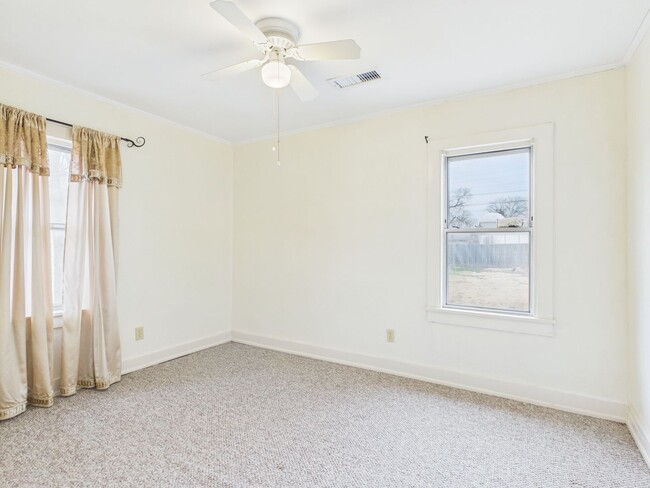 Building Photo - 4004 S Hayden St