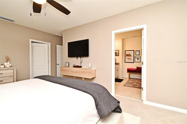 Building Photo - 1790 Southfork Dr