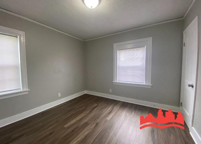 Building Photo - 944 Semmes St