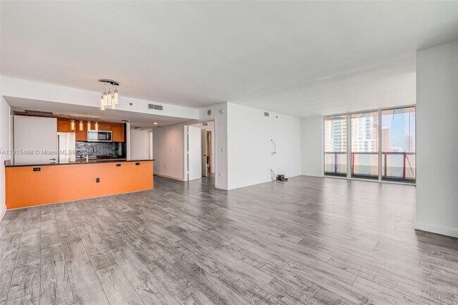 Building Photo - 50 Biscayne Blvd