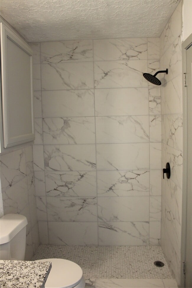 Building Photo - 9211 Golden Meadow Dr