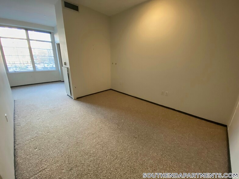 Building Photo - 160 E Berkeley St