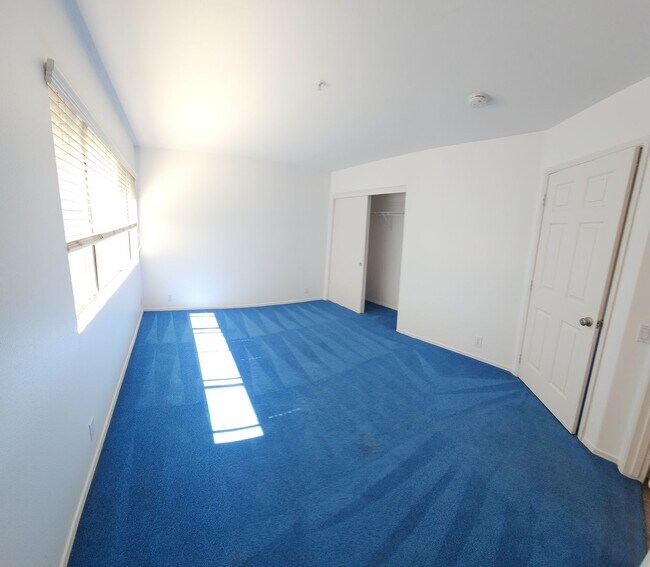 Building Photo - Fantastic home in the Arbors!