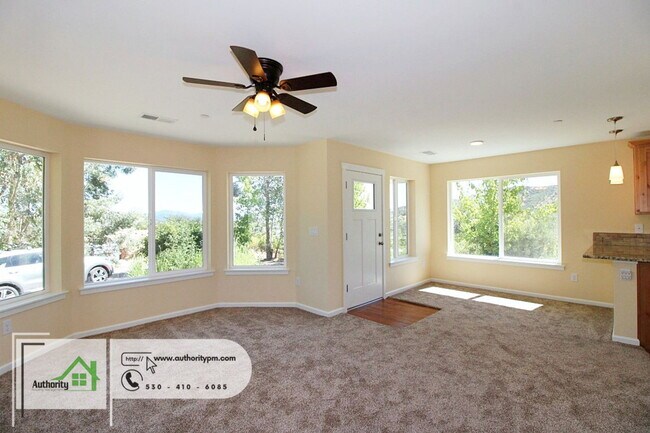Building Photo - 9657 Swasey Dr