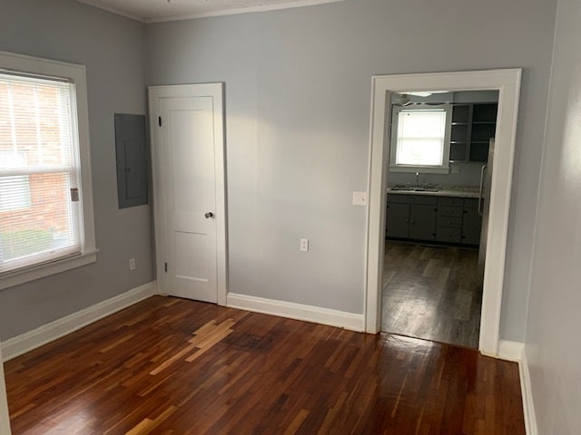 Building Photo - 6460 Farmdale Rd