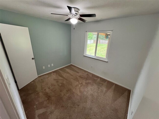 Building Photo - 204 Quail Meadow Dr