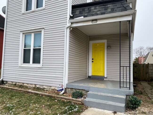 Building Photo - 2 Bedroom 2 Bathroom Single Family Home Franklinton