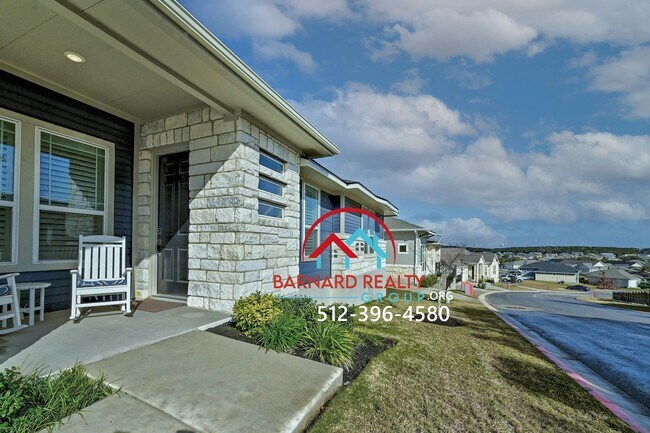 Building Photo - Available Now: Beautiful Home in Kissing Tree