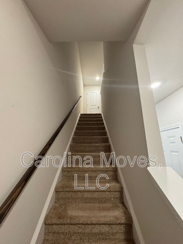 Building Photo - 405 Sea Grit Ct