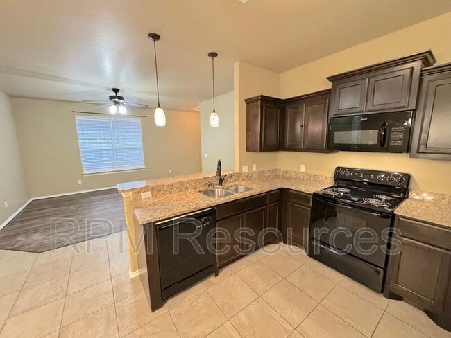 Building Photo - 175 Bison Ct Way