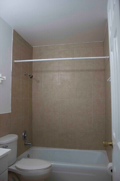 bathroom - 21 Douglas Ln