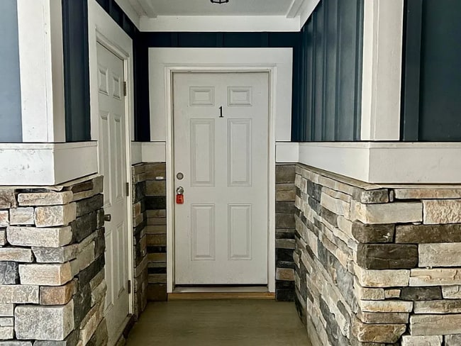 Building Photo - 7111 Porcher Dr