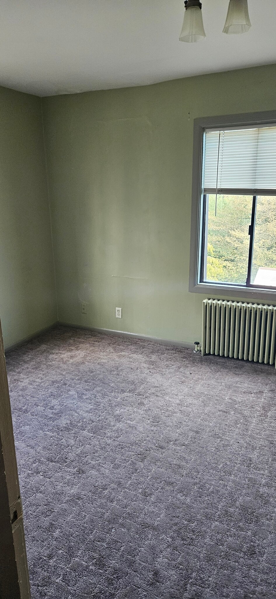 Bedroom - 1740 W Riverside Ave