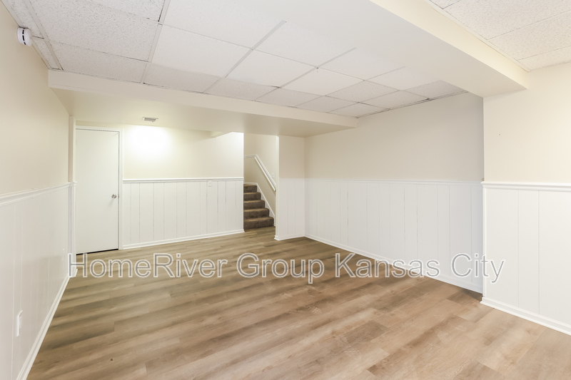 Building Photo - 8301 N Virginia Ave