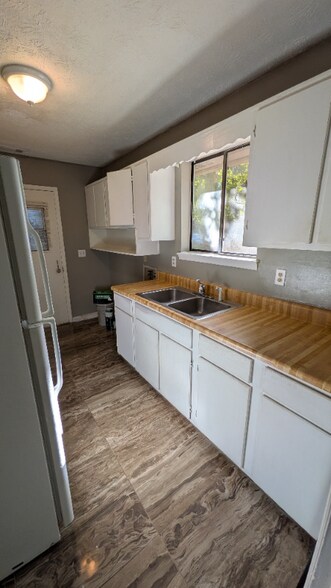 Building Photo - 1534 Spender Dr