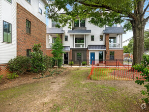Building Photo - 4135 Selwyn Walk Ct