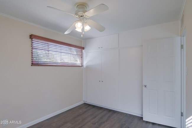 Building Photo - 1851 N 80th Pl