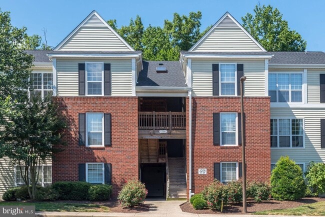 Building Photo - 1100 Fleetwood Ct