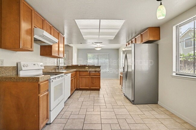 Building Photo - 4014 Penny Terrace