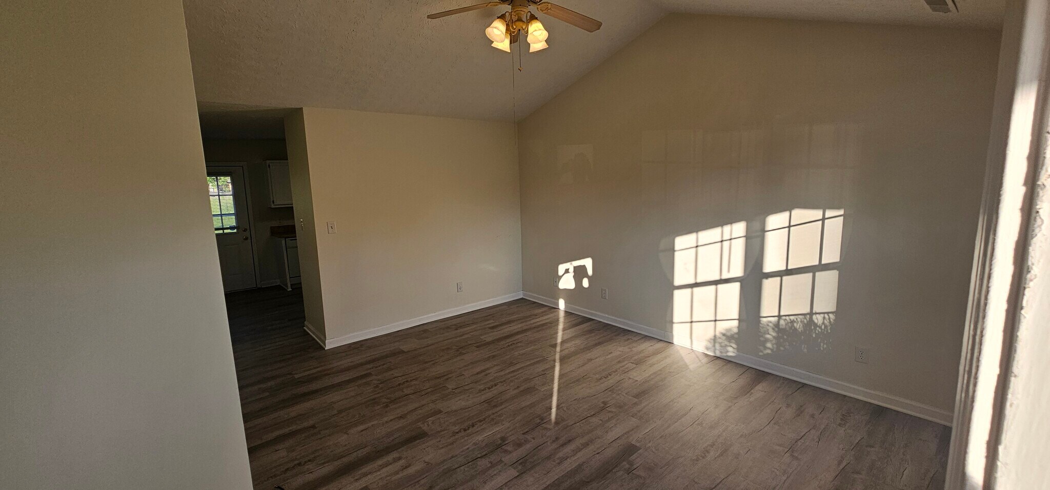 Building Photo - 757 Jennings Ct