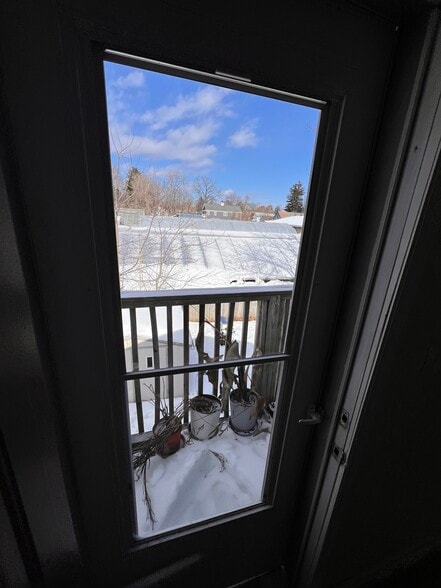 Building Photo - 151 Division St