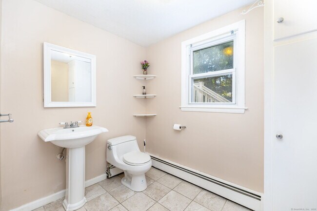 Building Photo - 99 Fuller Dr
