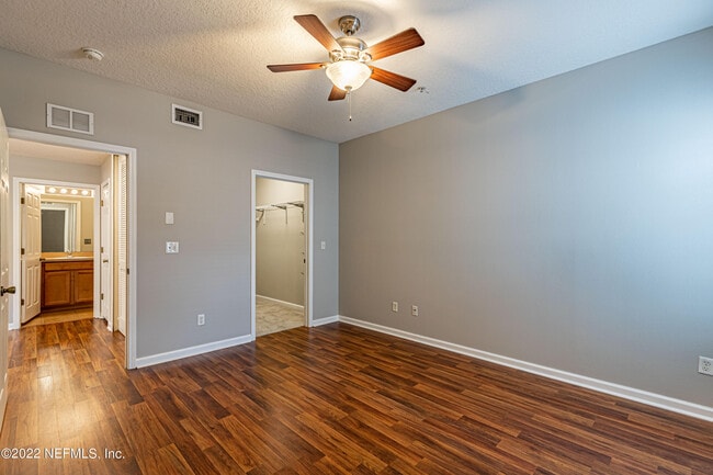 Building Photo - 2200 Marsh Hawk Ln