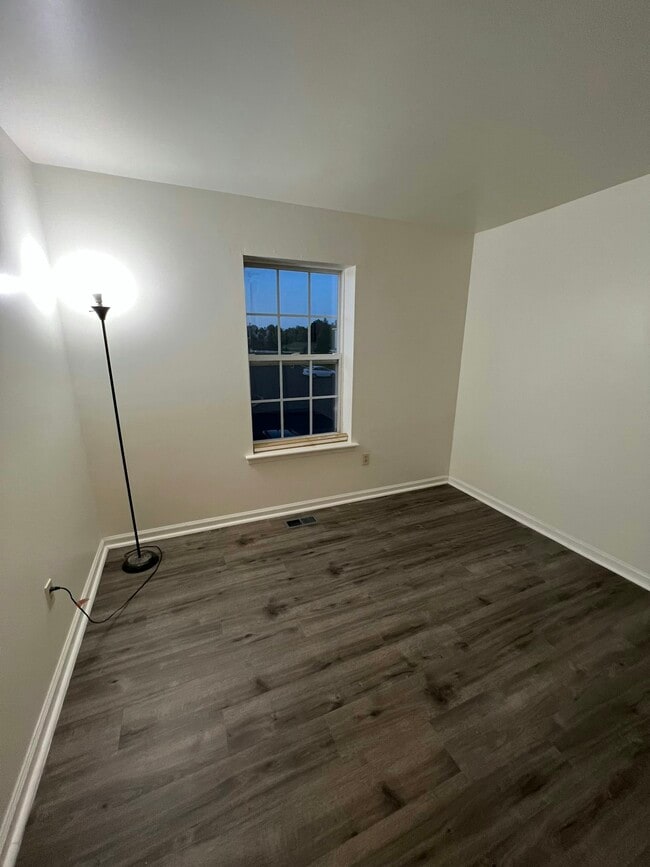 Building Photo - 5602 Drawbridge Ct
