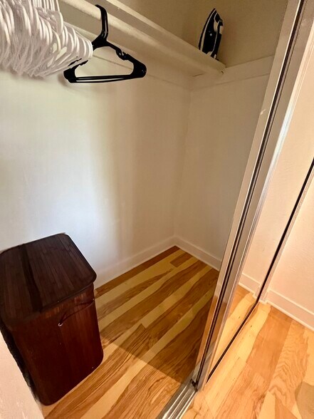 Building Photo - 1085 12th St