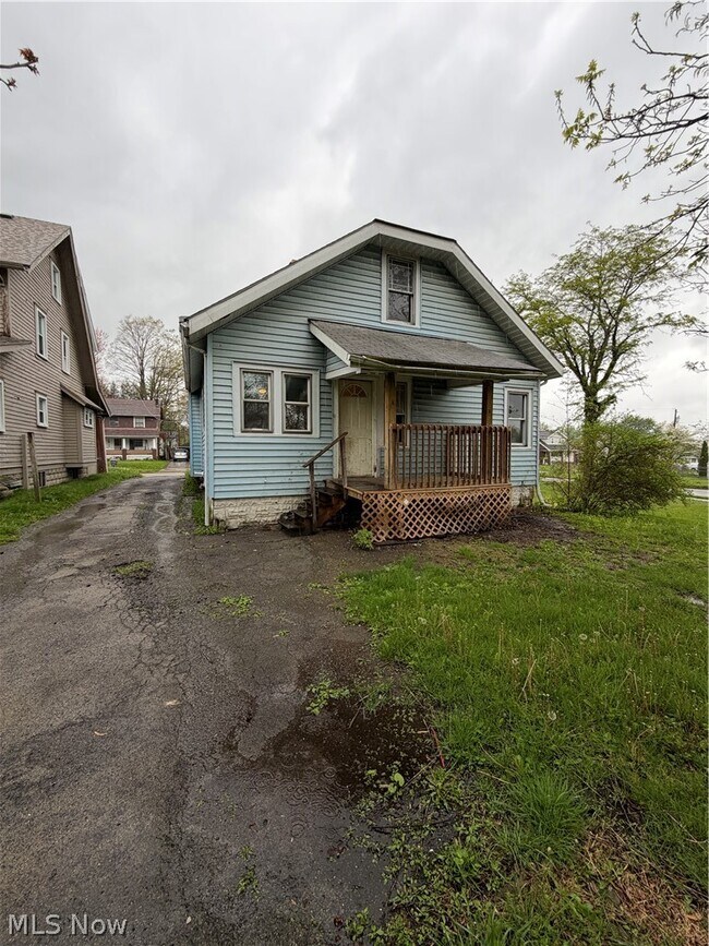 Building Photo - 55 N Osborn Ave