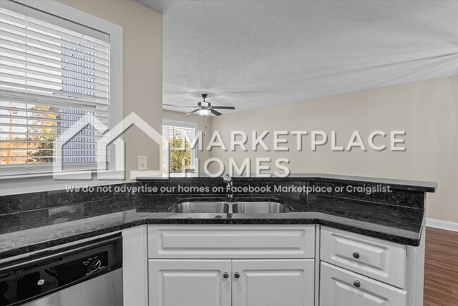 Building Photo - 2205 Perrins Ln