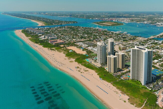 Building Photo - 3000 N Ocean Dr
