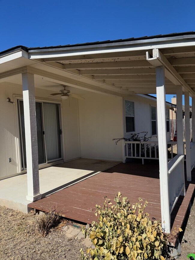 Building Photo - 1403 Haley Gray Dr