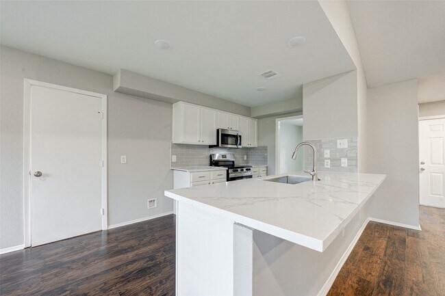 Building Photo - 5211 Sweetwind Ln