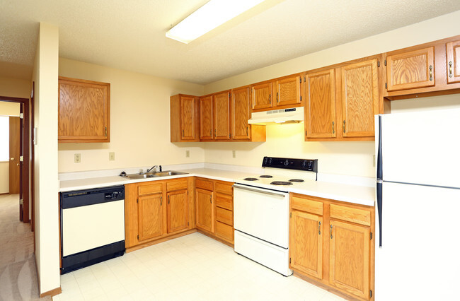 Interior Photo - River Oaks Apartments