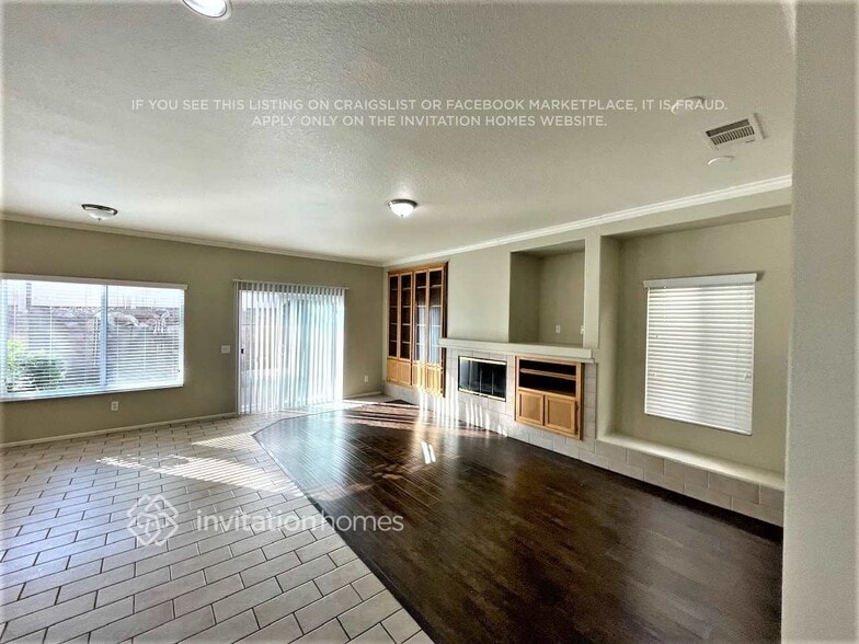 Building Photo - 23842 Sweet Pea Ct