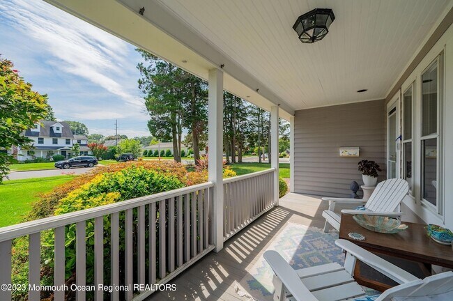 Building Photo - 623 Brooklyn Blvd