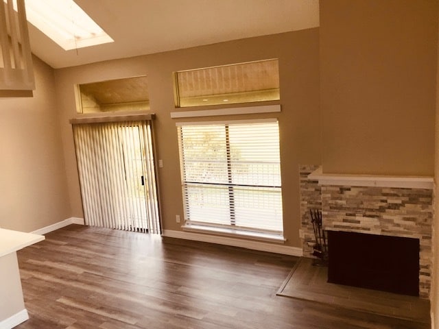 Building Photo - 8439 Sands Point Dr
