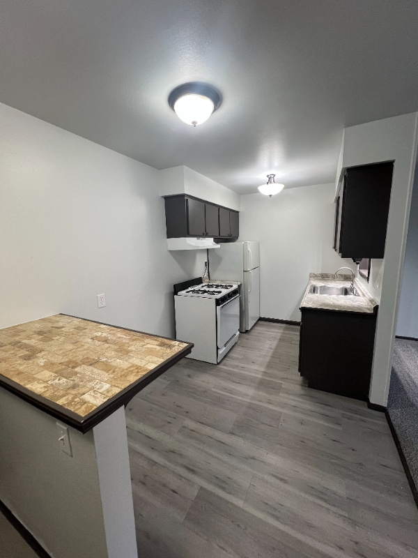 Building Photo - 2605 N Frederick Ave