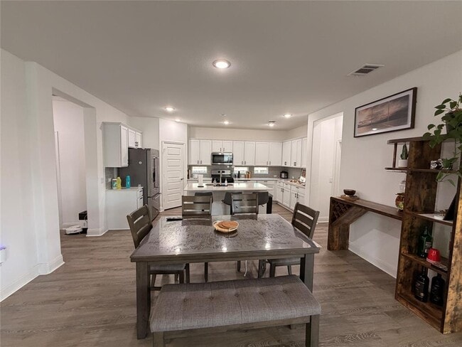 Building Photo - 18017 Stefano Dr