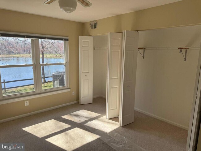 Building Photo - 5866 Orchard Hill Ct