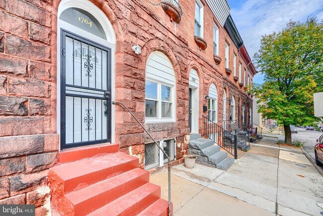 Building Photo - 1704 E Lafayette Ave