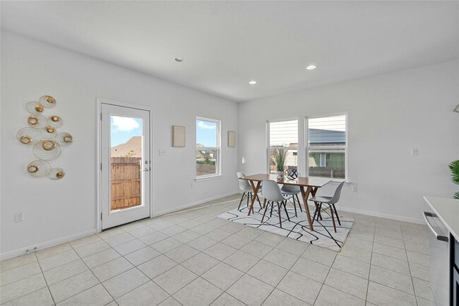 Building Photo - 9713 Grapevine Leaf Dr